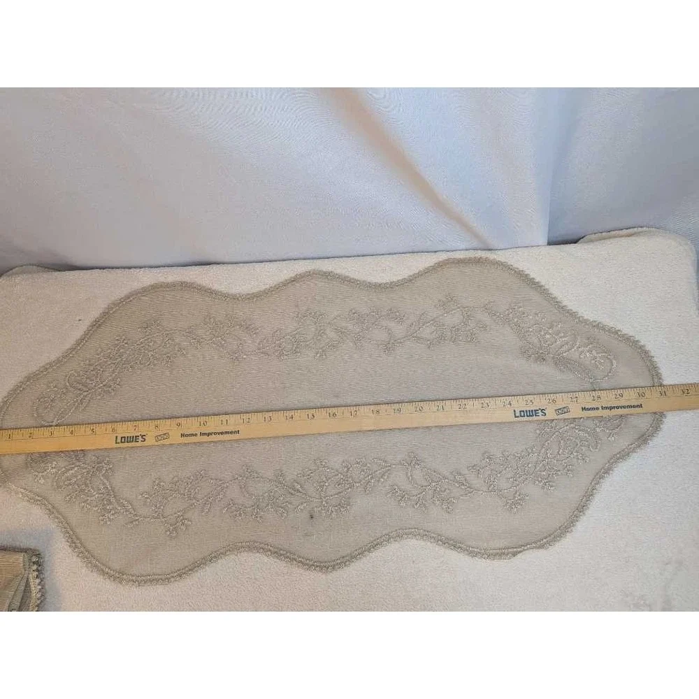 Vintage Lace Runner and Doilies Set Floral Embroidered Table Home‎ Decor